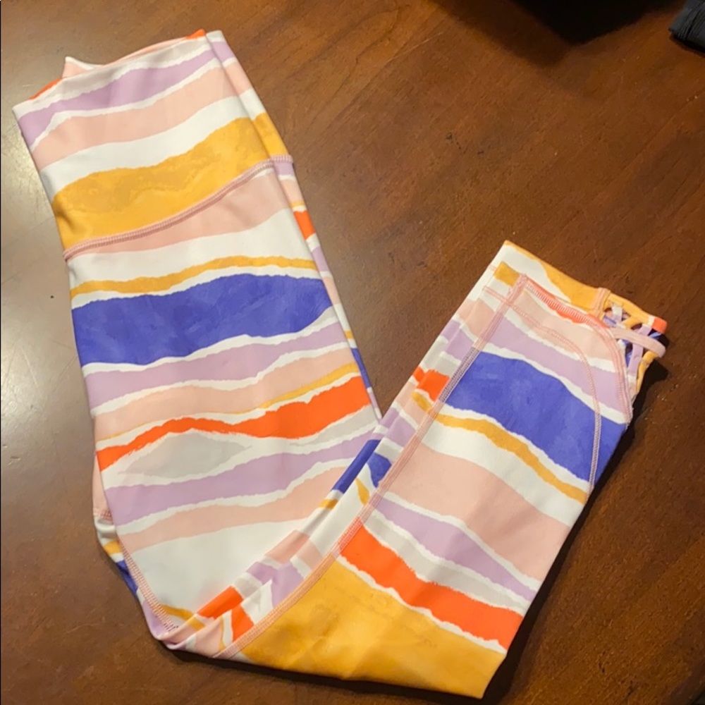 Lululemon training pants.